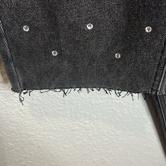 Simple Society Straight Super High Rise Button Fly size 15/32 Black studded - Picture 6 of 6